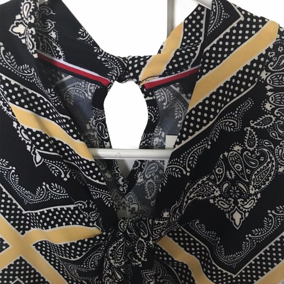 Tommy Hilfiger Printed Sleeveless Blouse - Picture 3 of 7